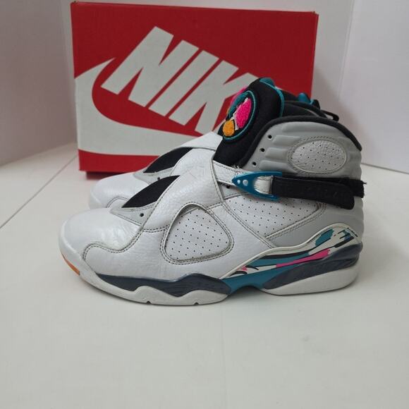 JORDAN 8 Retro South Beach 2018 Size 9 Turbo White Green Teal Gray